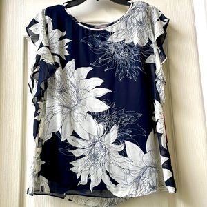 NWT Vince Camuto Top